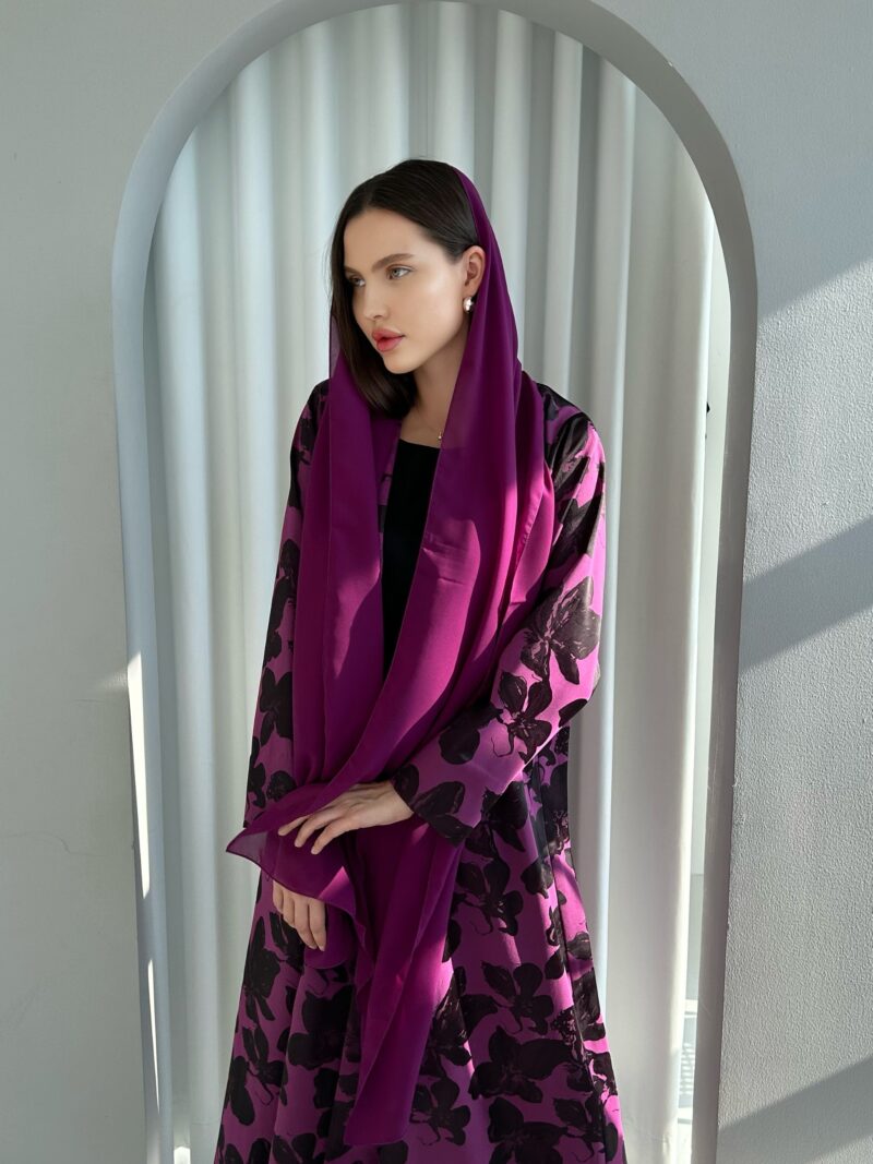 Laia in Purple